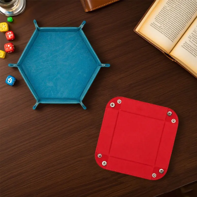 

Цельный держатель для игральных костей, коврик для игральных костей, поднос для игральных костей из искусственной кожи, квадратный складной поднос для игральных костей, игровые игры в другие настольные игры, красный