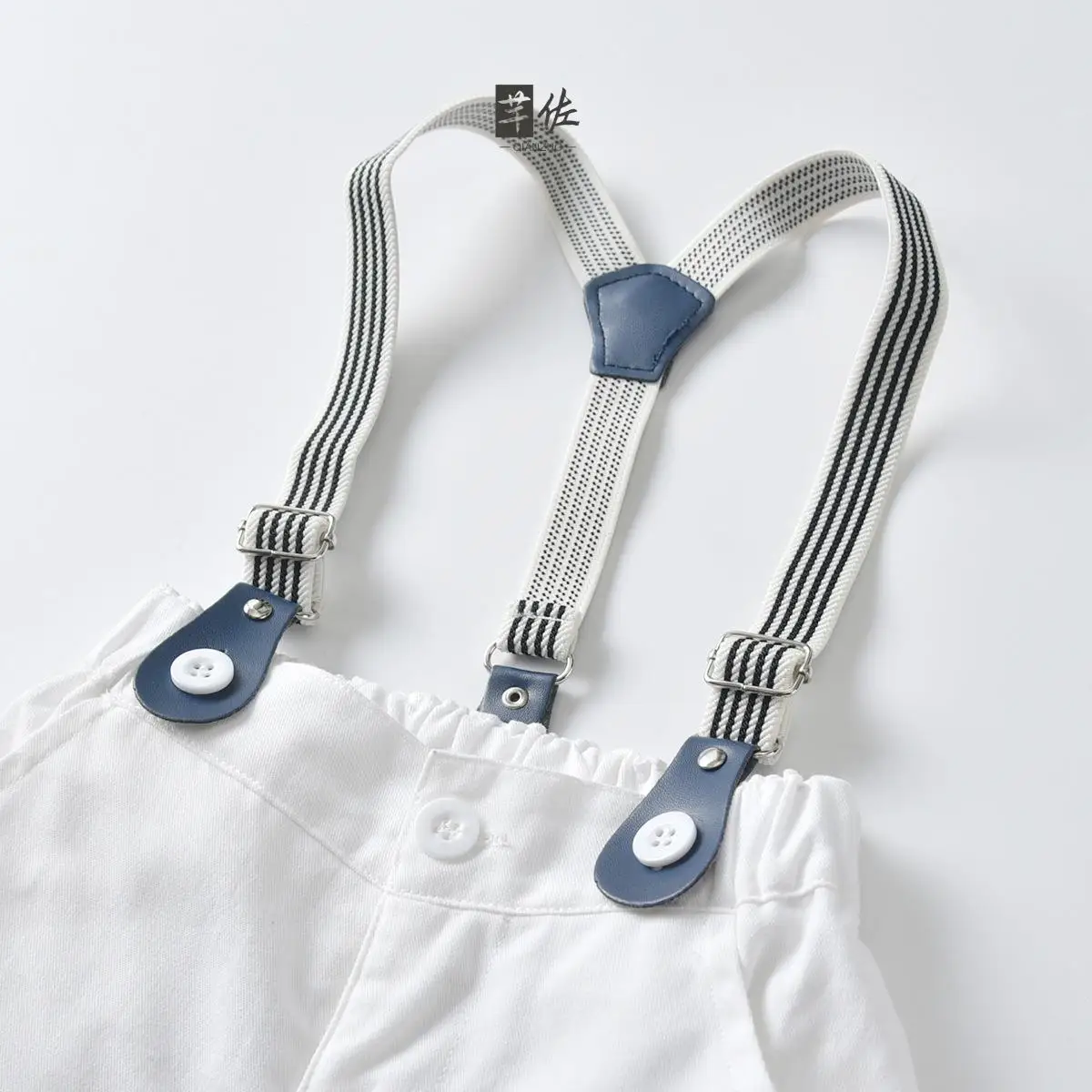

Эластичные зажимы для ремней на талии для мальчиков и девочек, наплечные ремни с защитой от потери, детские зажимы для ремней с трехзубчатыми кнопками, модные аксессуары