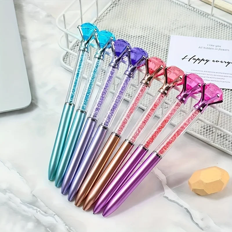 Set mit 5 Diamant-Stiften, elegante Schreibgeräte mit Kristallapplikationen, ideal als Geschenk, für das Büro und für besondere Anlässe. – Detail 7
