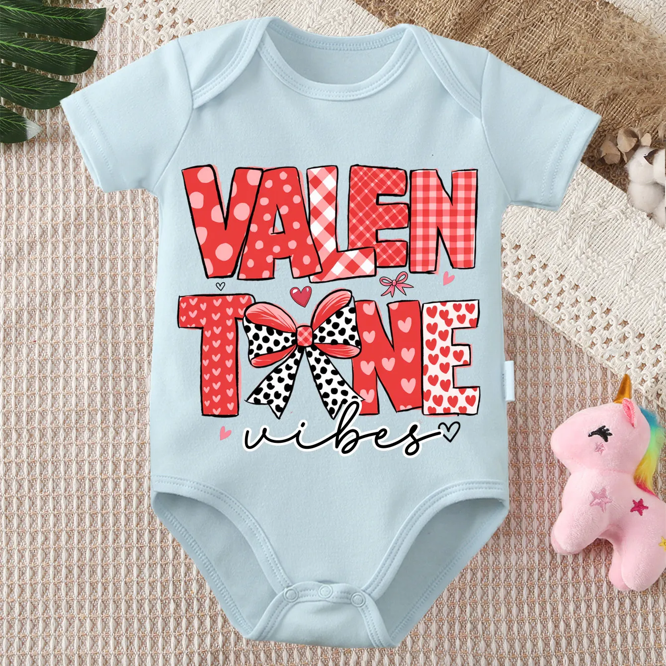 

Хлопковый комбинезон-боди из 100% хлопка с принтом розовых букв ко Дню святого Валентина, удобный комбинезон для новорожденных от 0 до 12 месяцев