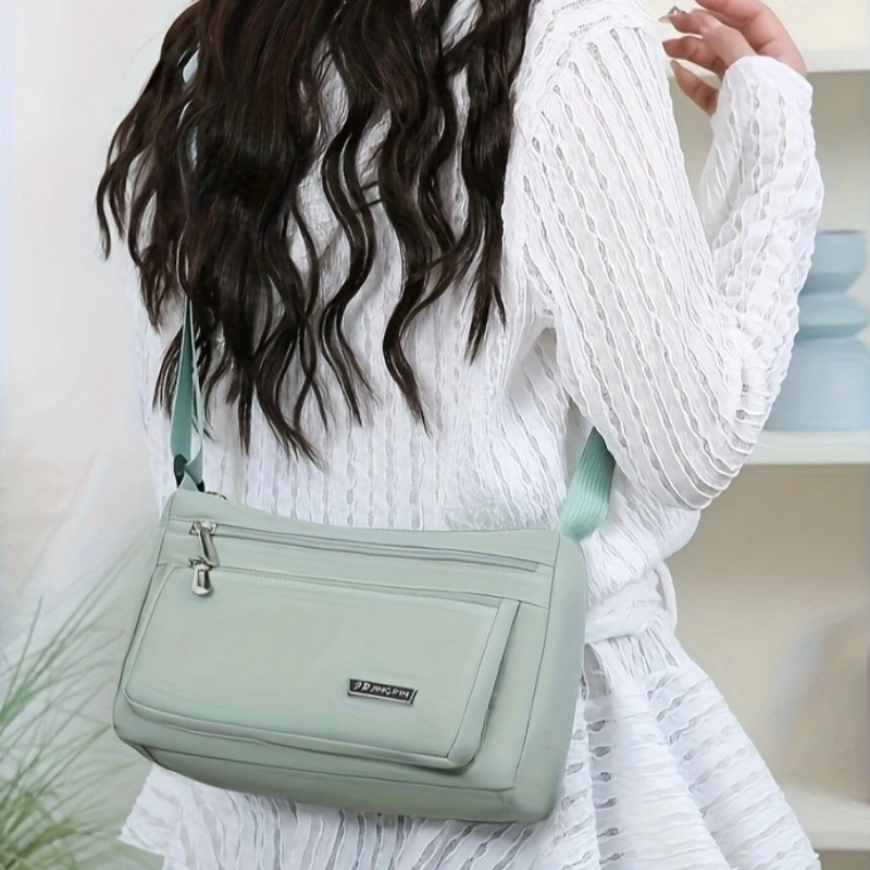 

Lightweight Commuter Crossbody Bag , Large Capacity Minimalist Wallet Multi Pocket Sling Bag for Everyday Casual Travel Tote Bag