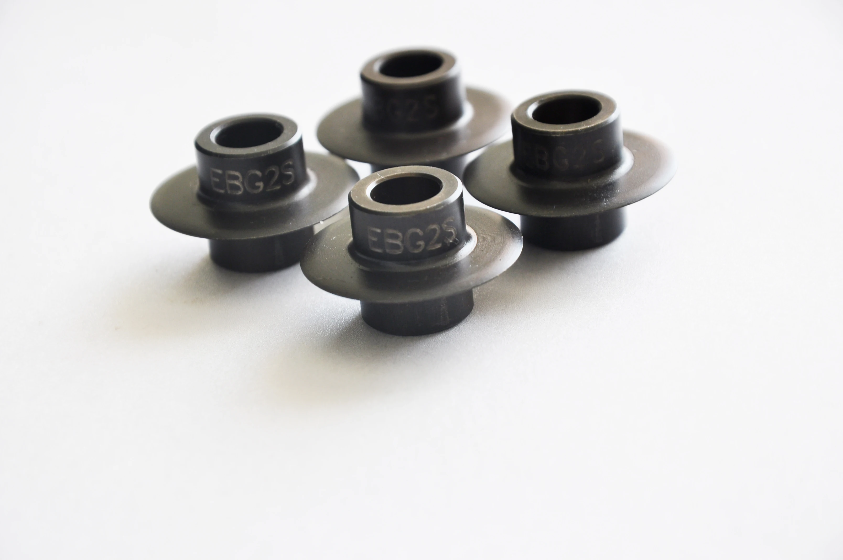 Ruedas de acero de grado industrial y cuchillas de corte Cortadores de tubos rígidos y de trabajo electrónico con soporte OEM personalizable