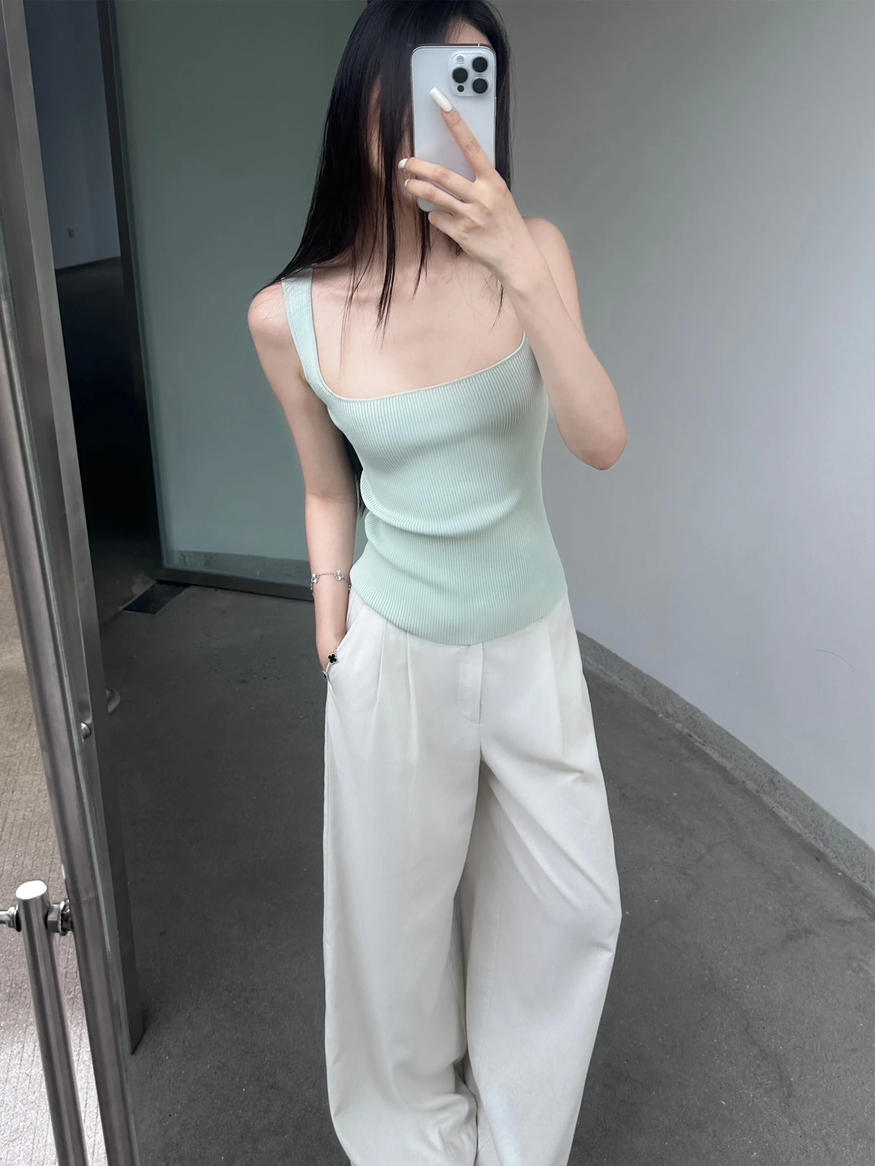 

5werkwen Women's Slim Fit Knitted Vest Mint Green Versatile Covering Side Breast Square Collar Trendy Top Casual Wear