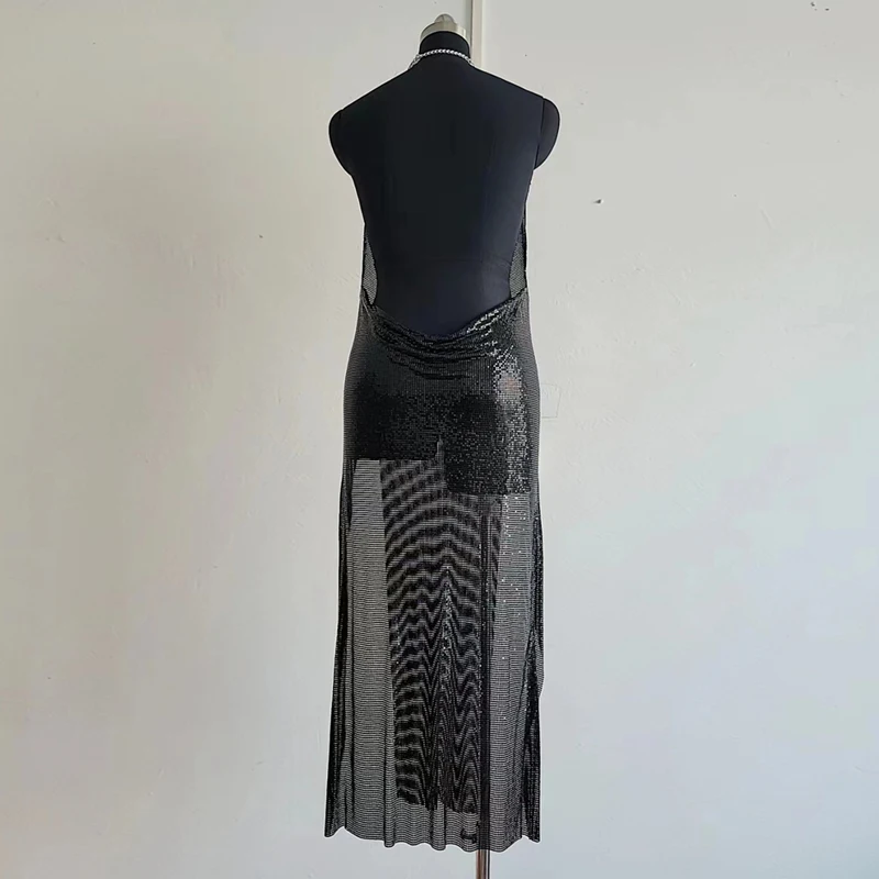 Glitzerndes Damen-Maxikleid mit Pailletten, rückenfrei, Spaghettiträgern, für Abendpartys, funkelnde Aluminium-Nakidka auf dem Badeanzug 2026 – Detail 10