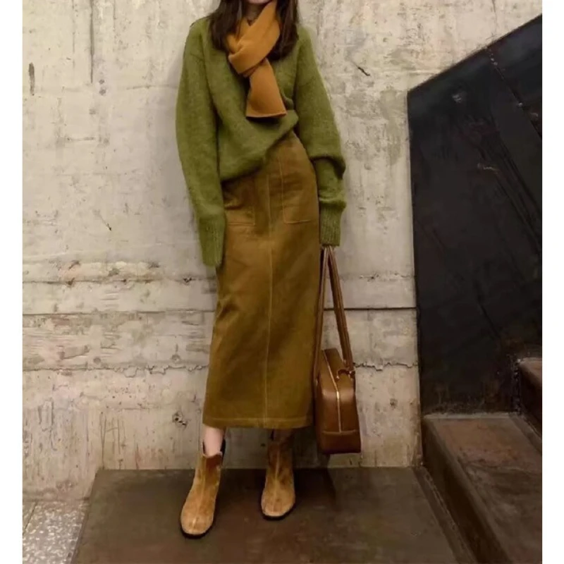 

Suit Women's 2025 Autumn New High-end Retro Sweater Knitted Top High-waisted Skirt