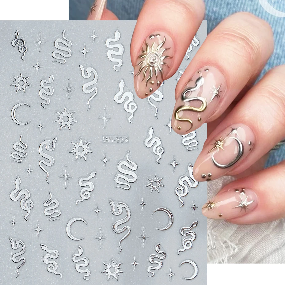 4 stks Y2K Zwarte Slang Nagelstickers 3D Goud Bronzing Zilver Witte Slang DIY Sliders Glanzende Maan Zon Kruis Sterrenlicht Manicure Decal