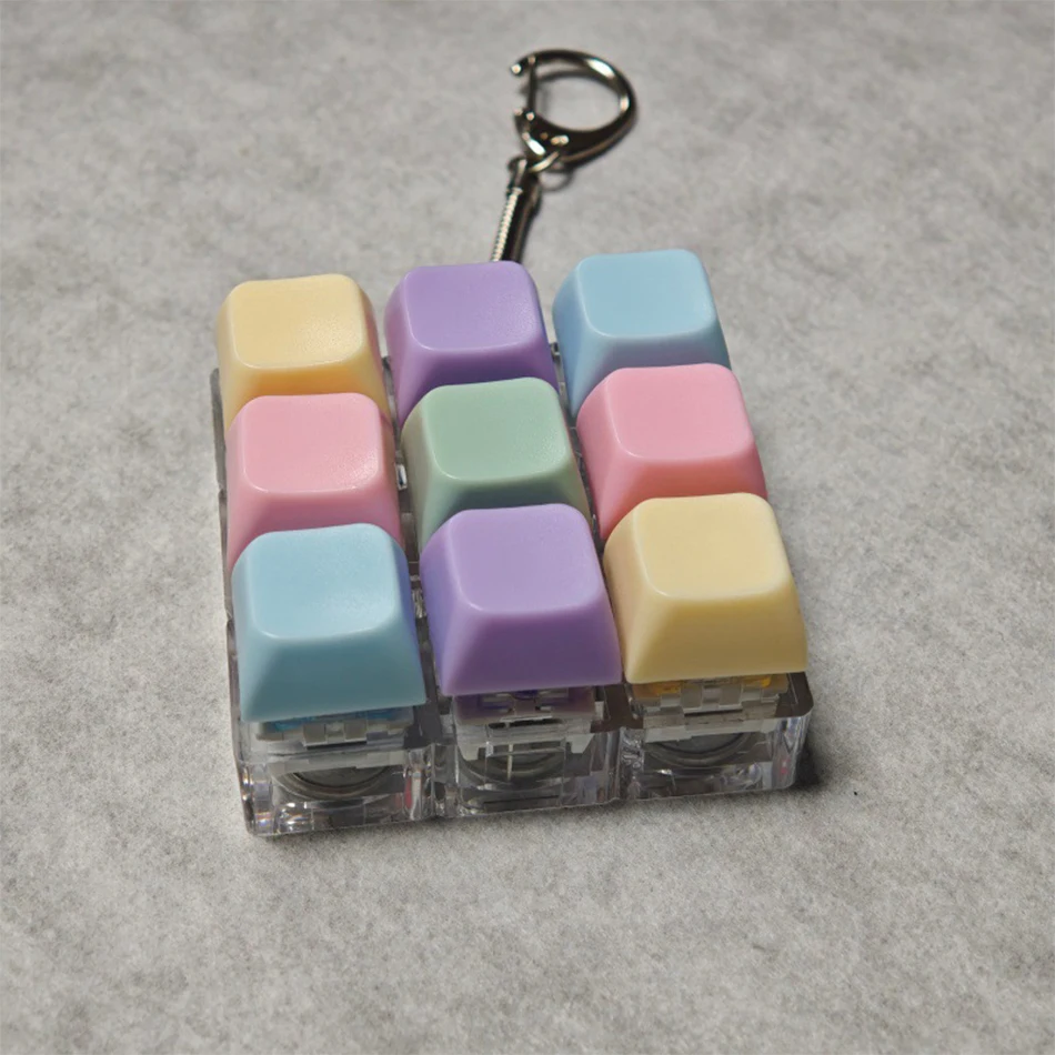 1/9 Key Mechanical Keyboard Key Toy Anti Stress Relief Finger Keychain Game Button Pinch Tester Portable Office Desk Accessory