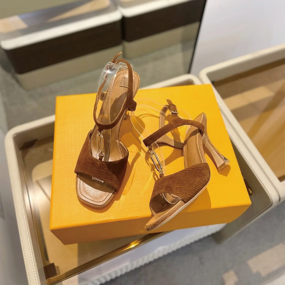 2026 High Quality Summer women shoes open toe slingback sandals adjustable buckle party dress footwear ch25022216