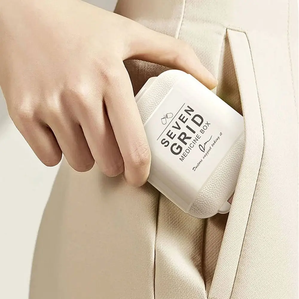 

Portable Small Pill Case 7 Compartment Moisture-proof Travel Pill Organizer Waterproof Sealing Weekly Pill Box Supplements