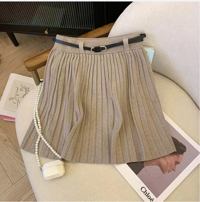 Chic Autumn High-Waisted Short Skirt Korean Style Slimming Versatile Knit Plaid Fitted Waist-Length Skirt For Young Women