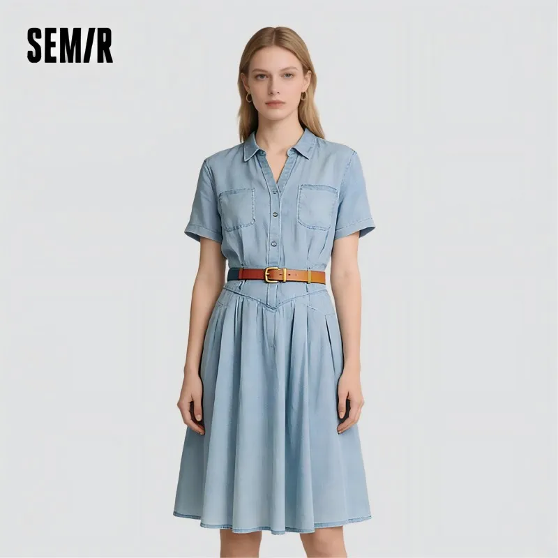 Sukienka jeansowa Semir damska, podkreślająca talię, zapinana na guziki, nowa kolekcja lato 2025, chłodząca sukienka midi, casual chic.