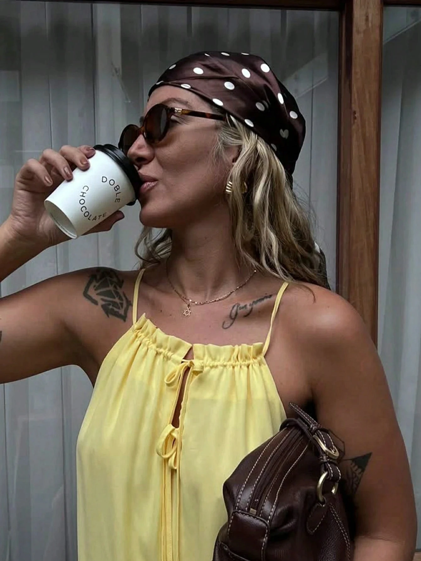 

Шелковый квадратный платок с точечным принтом 2025 для женщин, шарф, повязка на шею, женские резинки для волос, головные уборы, повязка на голову, фуляр, атласный хиджаб, бандана