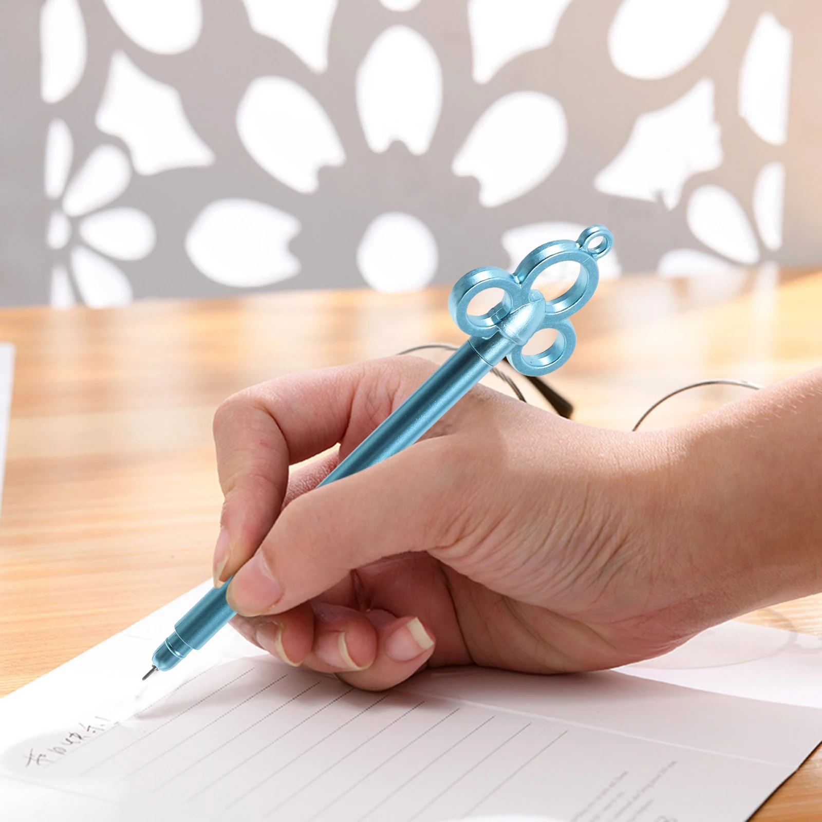 

15pcs Key Shape Neutral Pen Premium Plastic Lightweight Smooth Writing Creative Fashion Gel Pen for Friends Family Gift