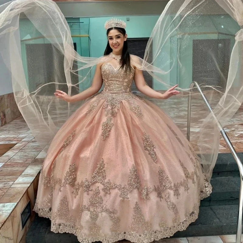 

Роскошное розовое платье для Quinceanera с бисером, кружевное платье с аппликацией и открытыми плечами, милое платье 16, платье для 15 лет, платья для выпускного вечера