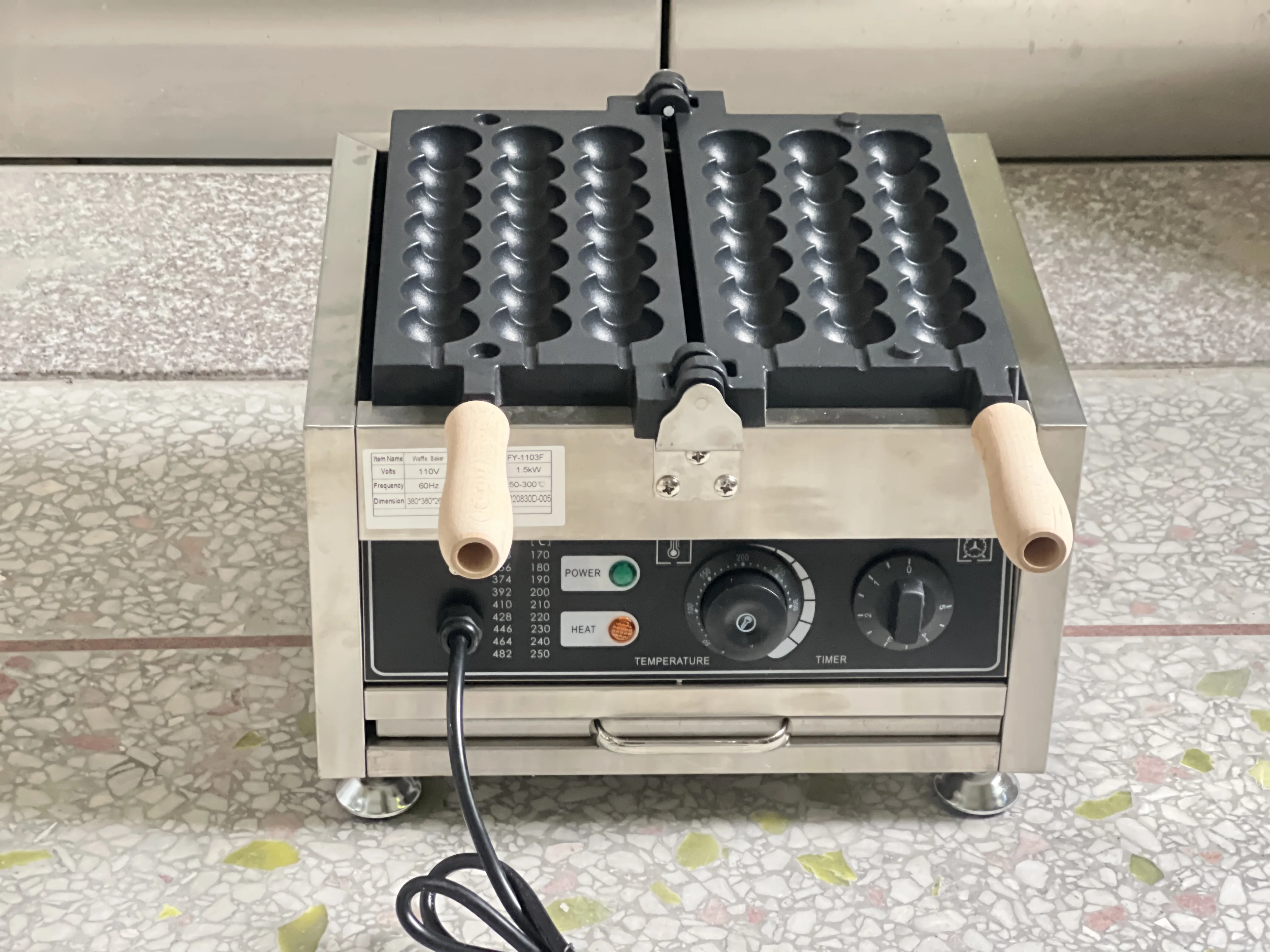 Popular Snack Equipment takoyaki grill Ball Stick Maker Commercial Electric Skewer Waffle Maker Takoyaki ball