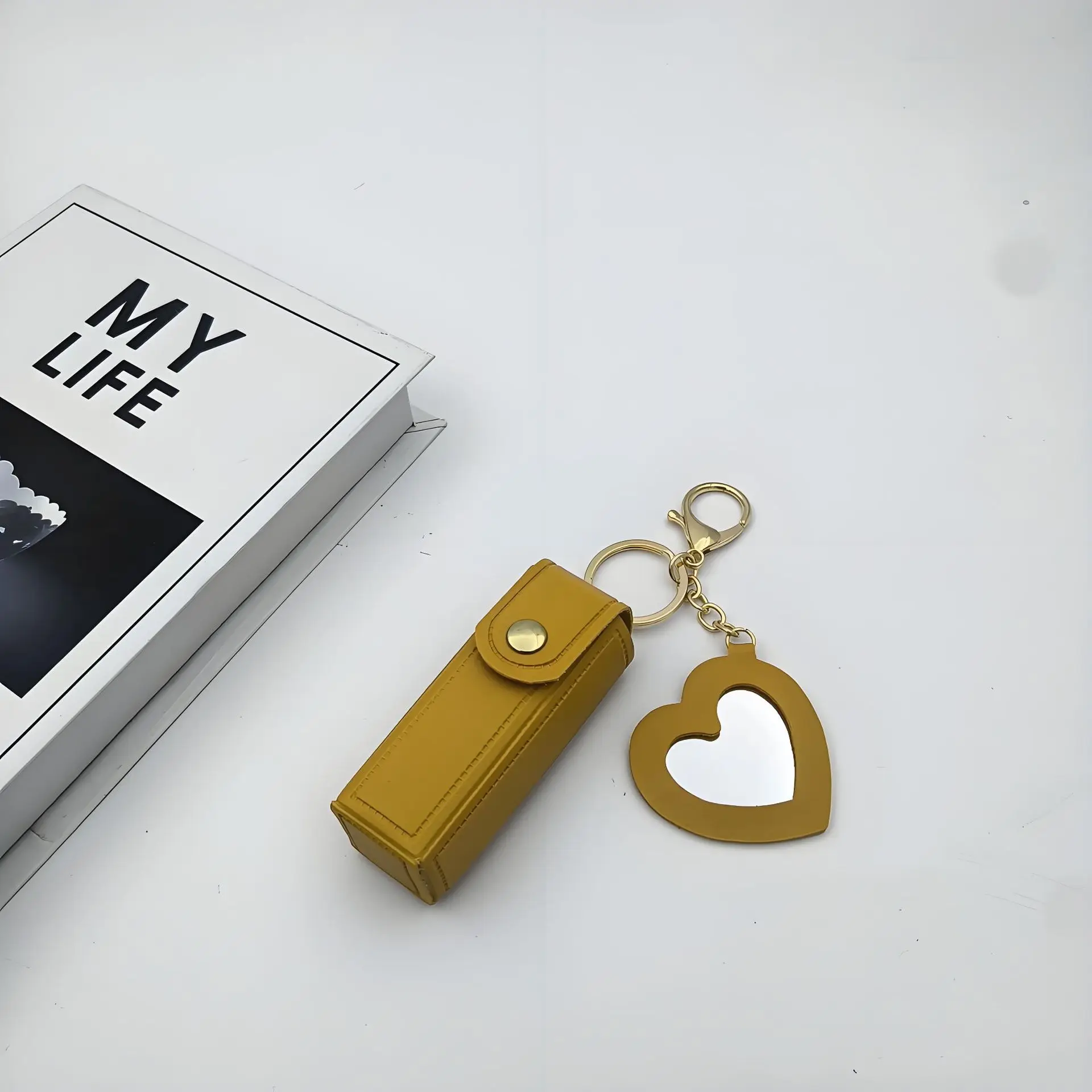 Fashion Leather Keychain with Mirror, Trendy Mini Pouch