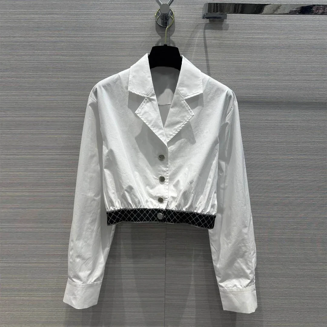 

2024 Spring Fashion White Short Design Shirt Women Lapel Long Sleeve Diamonds Single Breasted Argrle Patchwork Sweet T-shirt