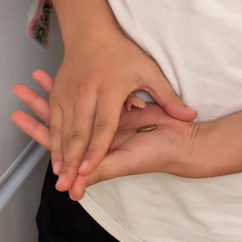 Halloween Party Magic Show Horror Magic Tricks The Little Hand Prank Joke Magic Props Coins Disappear Close-up Performance Magic