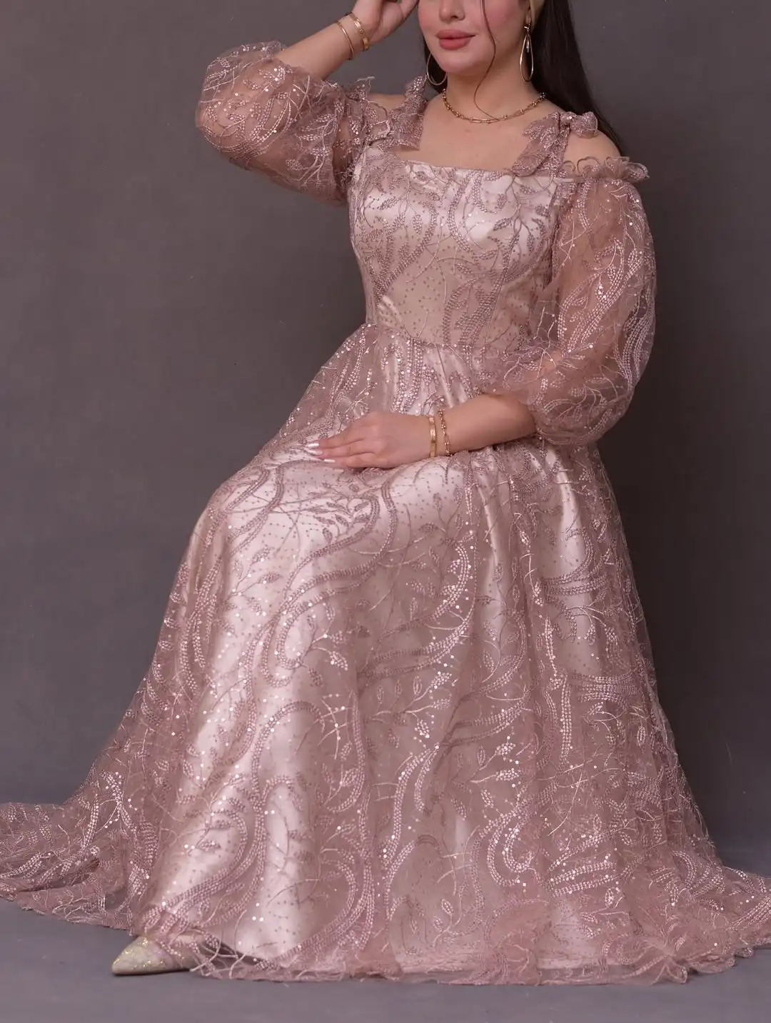 Nowa Sukienka Wieczorowa/Studniówkowa/Sukienka Druhny z Odkrytymi Ramionami, Cienkimi Ramiączkami, Brokatowymi Cekinami, Haftem i Drapowaniem w Kształcie Litery A