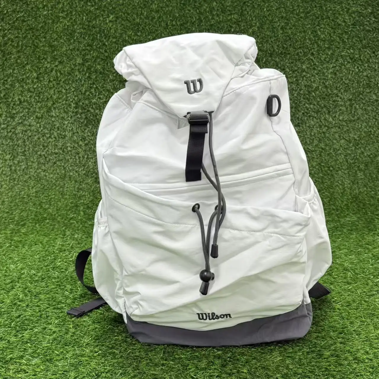 2025 حقيبة ظهر WILSON الجديدة DUO FLAP بطبقة مزدوجة متعددة الوظائف للتنس حقيبة ظهر رياضية للجنسين