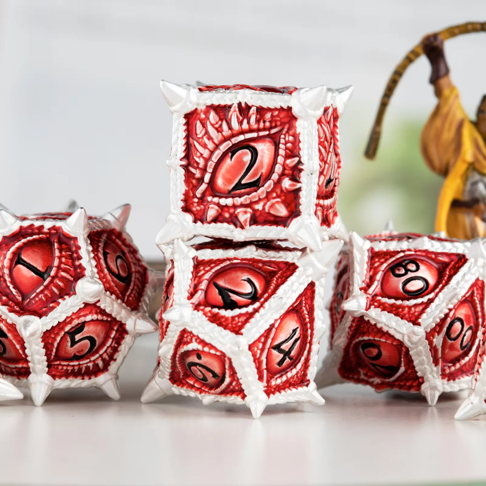 

Набор кубиков D&D Games Dragon's Eye dnd для ролевых игр Dungeons & Dragons Многогранные металлические кости с металлической коробкой Разноцветные кубики