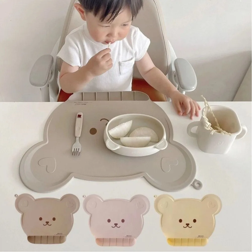 

Cute Bear Shape Silicone Placemat Waterproof Food Grade Mat Feeding Heatproof Placemat