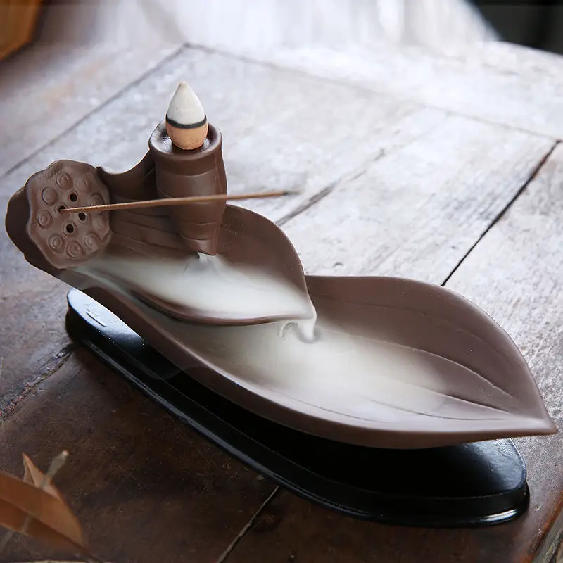 Double Leaf Like Flowing Lotus Backflow Incense Burner Ceramics Sandalwood Incense Sticks Holder with Plastic Bottom Home Decor