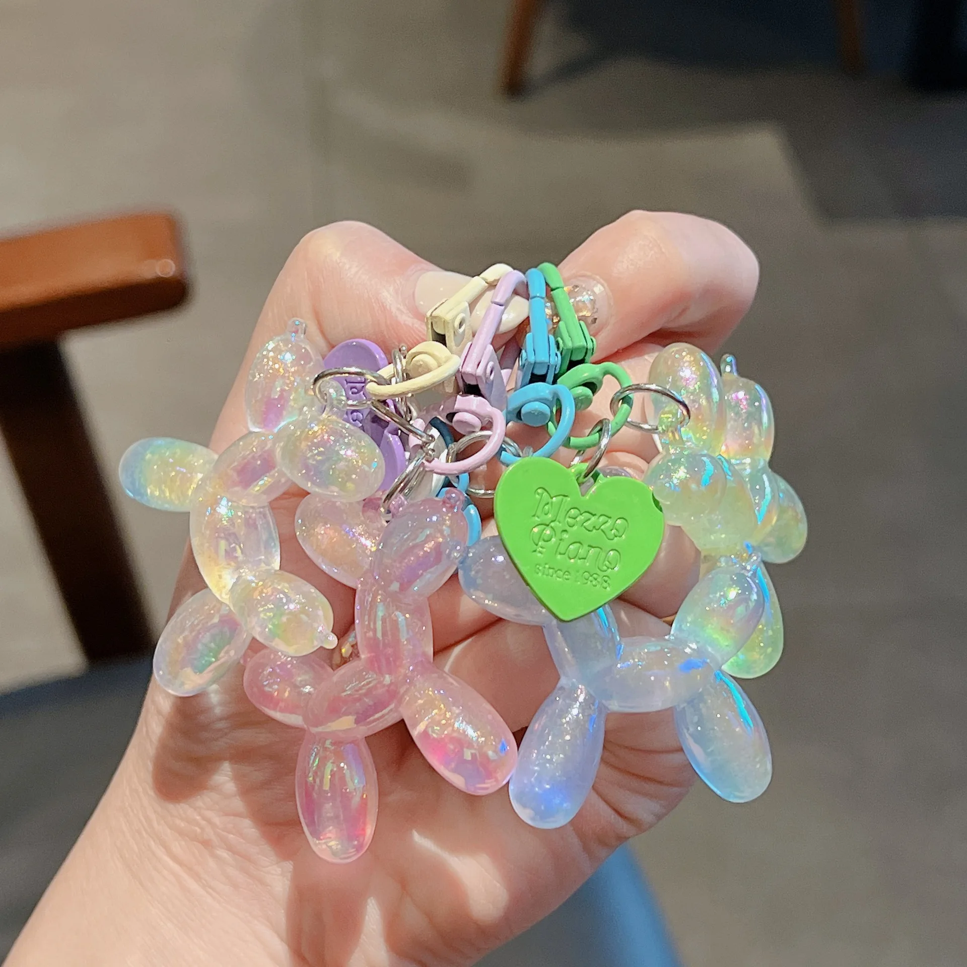 

Cute 3D Acrylic Cartoon Dog Balloon Keychains Y2K Style Couple Car Bag Pendant Jewelry Gift for Women Decorative Accessory ﻿