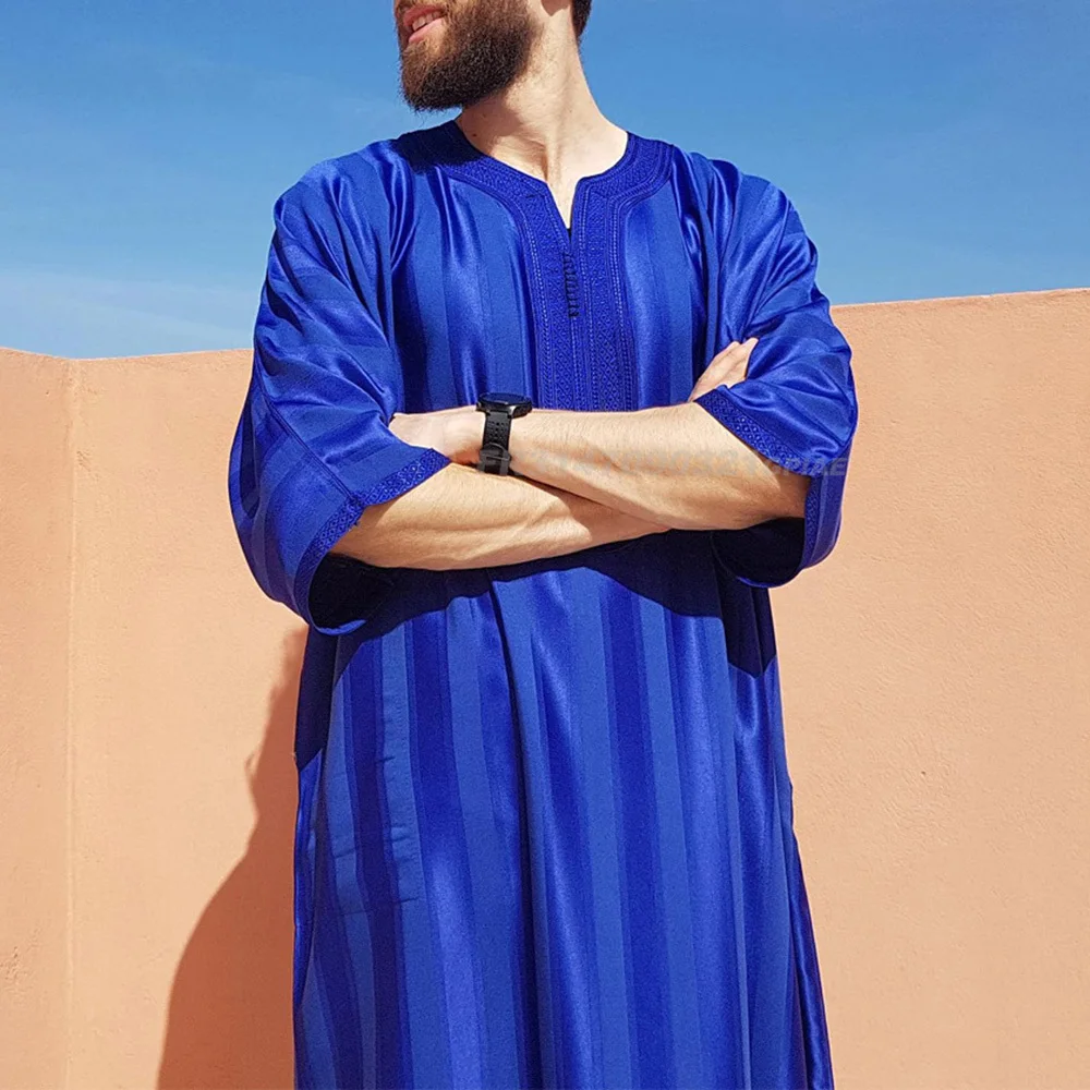 2024 New Men Arab Muslim Fashion Islamic Clothing Men Embroidered Jubba Thobes Homme Moroccan Kaftan Eid Prayer Long Robe Dress