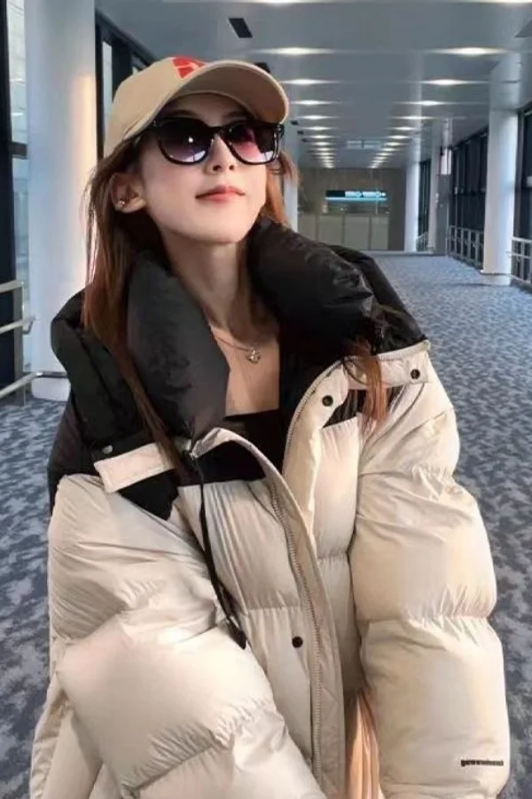 

​​Thick Cotton Coat Women's 2025 New Winter Warm Long Below Knee Loose Fashion Jacket with Embroidered Love Hearts​​