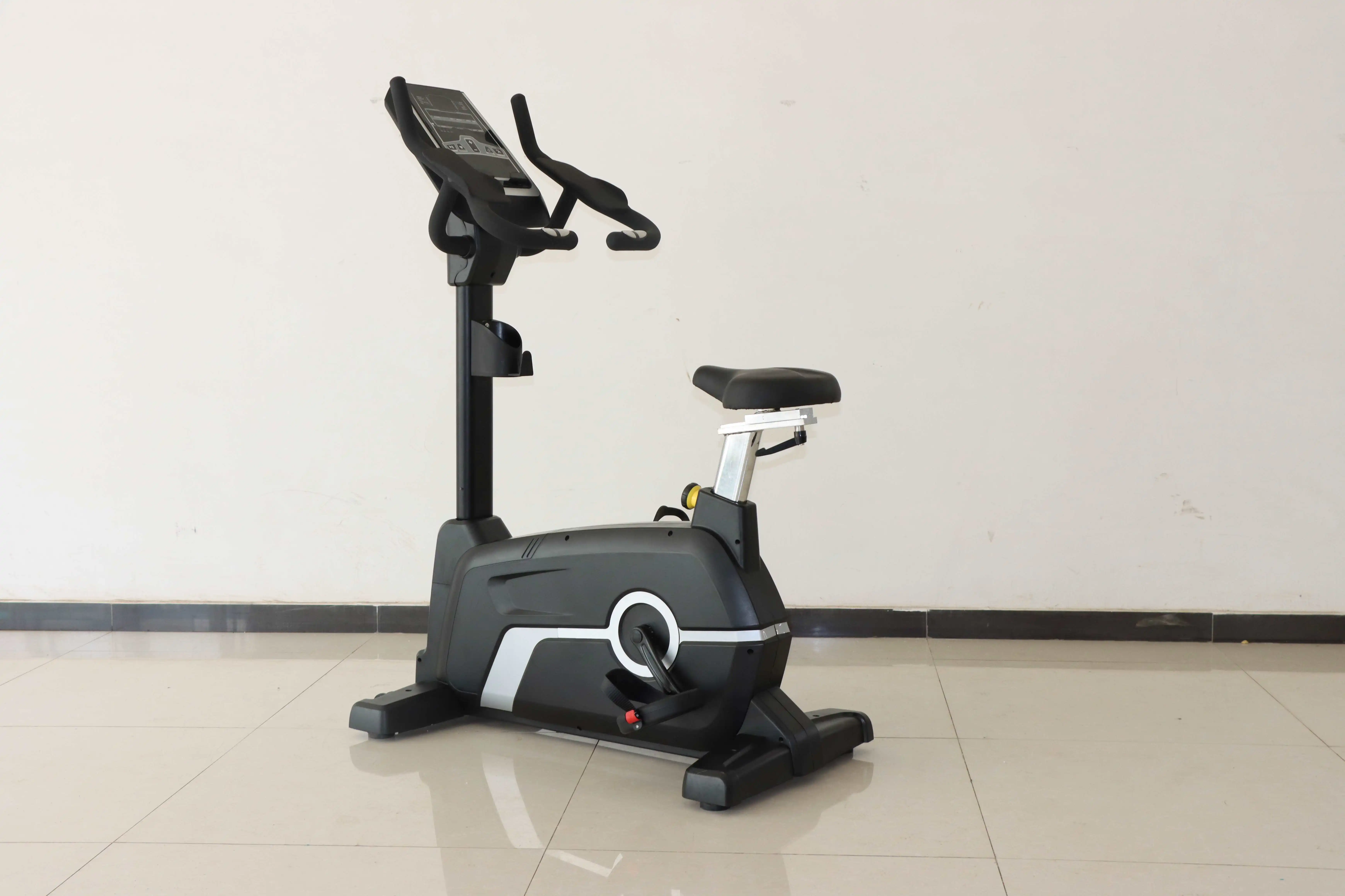 Adjustable Indoor Cycling Bike Magnetic Exercise Spin Bike with Steel and Aluminium Materials for Home Use