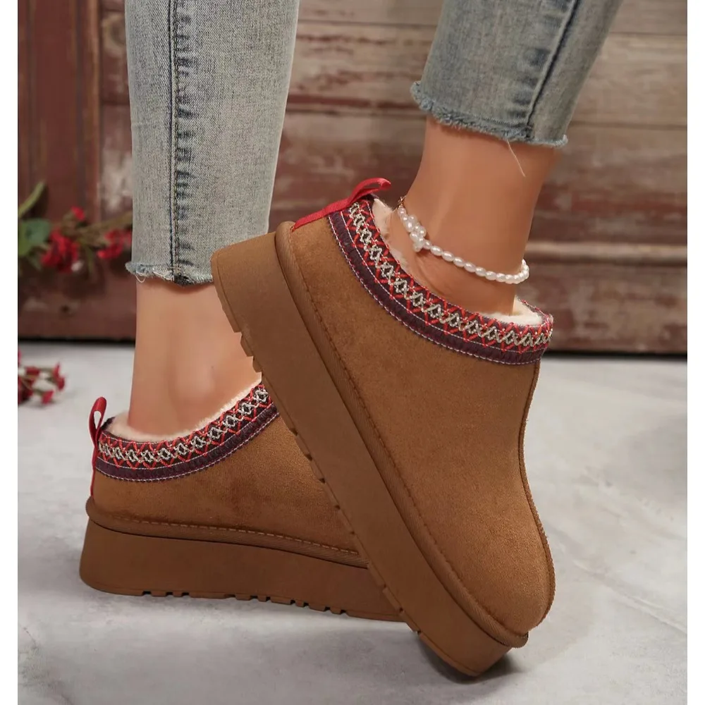 

New Women's Faux Leather Suede Snow Boots Multi-color Embroidered Warm Plush Winter Boots Casual Warm Ankle Boots Plus Size 43