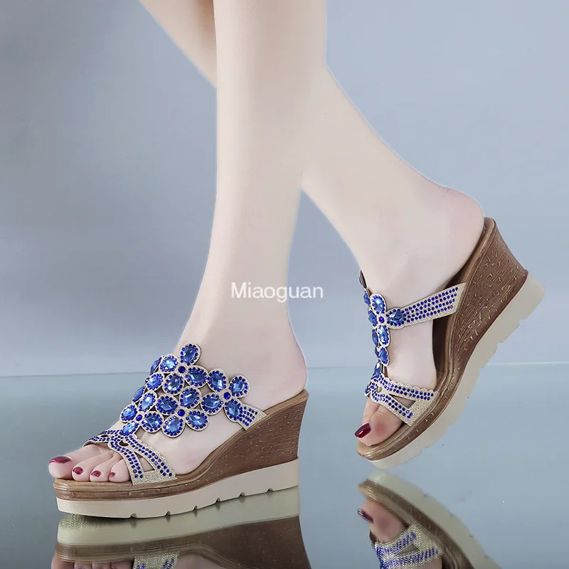 Slippers Platform Ladies Sandals 2024 Summer Platform Rome Style Simply Wedge High Heel Sandals Outside Slipper Gold Beach Shoes