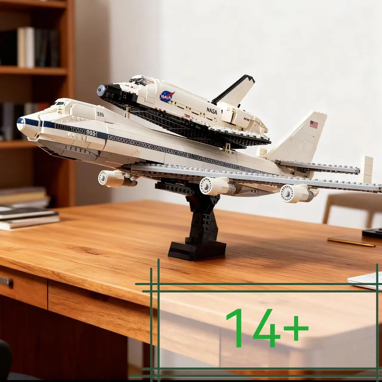 

In stock 2025 space shuttle model building blocks DIY creative building block toys children's Christmas gifts 10360