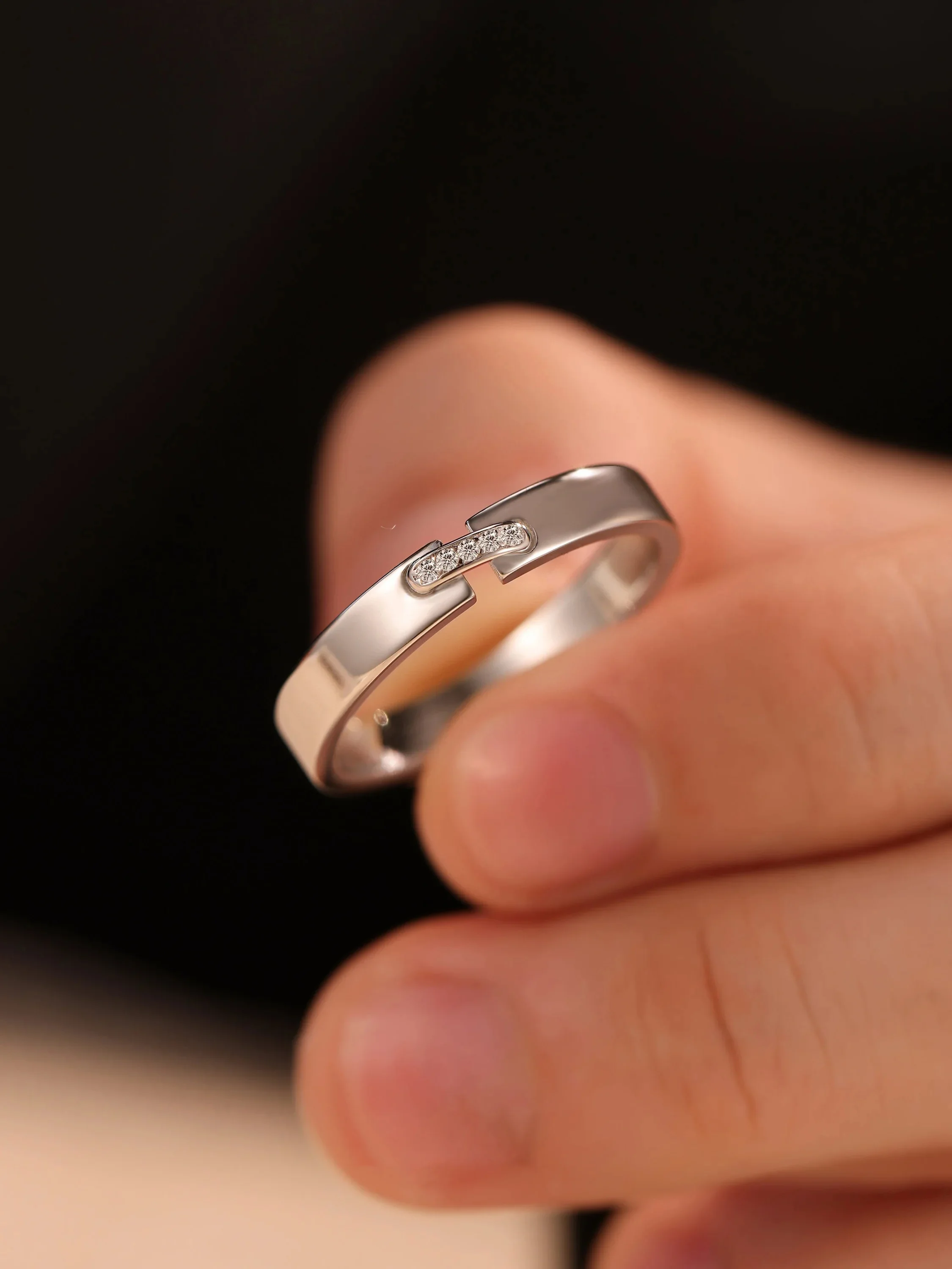 men's-wedding-ring-simulated-diamond-pure-silver-male-index-finger-ring-minimalist-high-end-fake-wedding-ring-marriage-propos