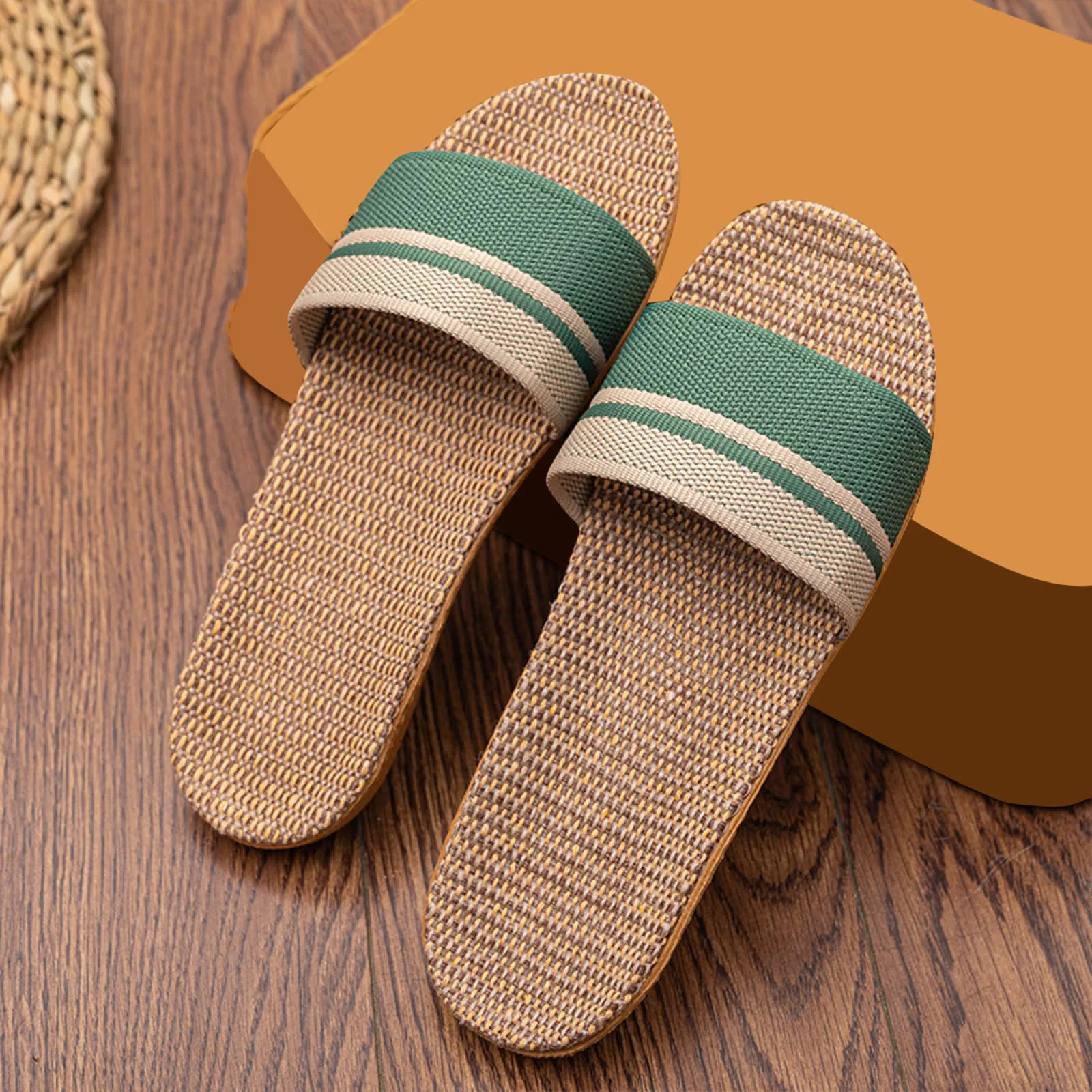 Fashion Household Slippers Flip-Flops Shoes Women Linen Slippers Beach Sandals Summer Breathable Flat Shoes Striped Sandals