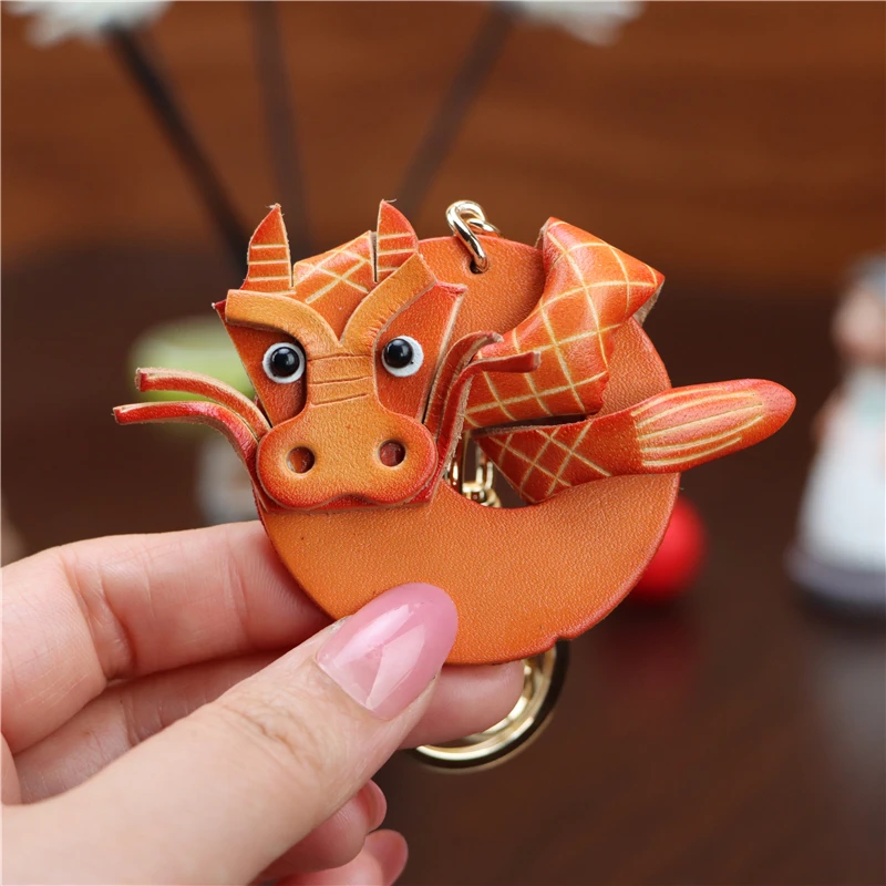 Head Layer Cowhide Leather Dragon Pendant Car Keychain Leather Rope Bag Charm Accessories Zodiac Gift