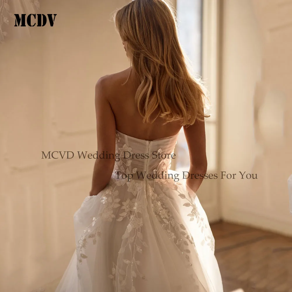 MCDV Bohemian Lace Appliques Abiti da sposa Senza maniche A-line Tulle Abiti da sposa Sweep Train Robe De Mariée Personalizzato