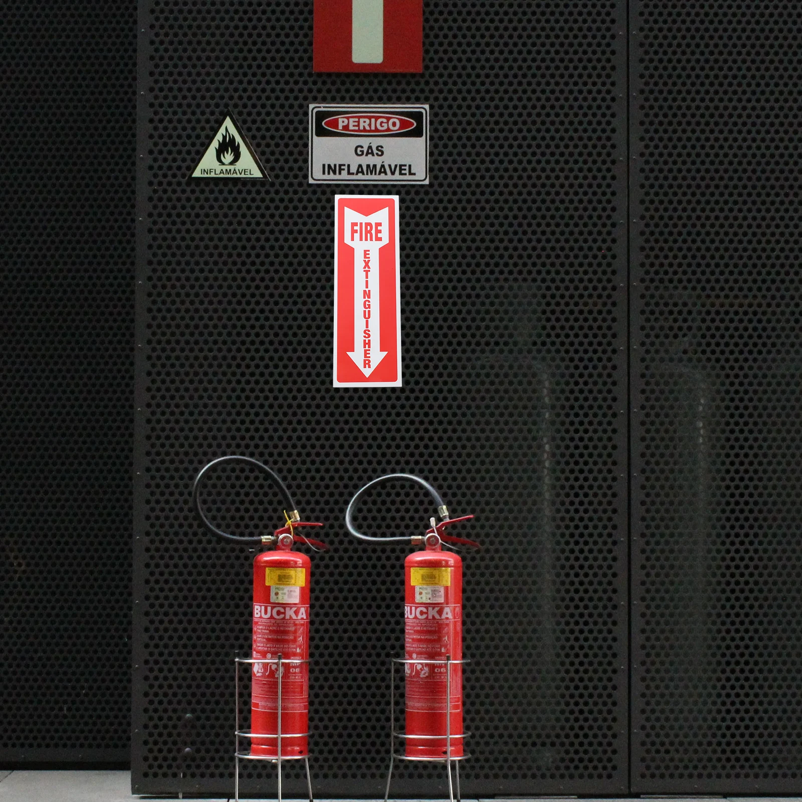 

8 Pieces Fire Extinguisher Sign Stickers Safety Labels 3 9x11 75 Inches Office Retail Restaurant Traffic Safety