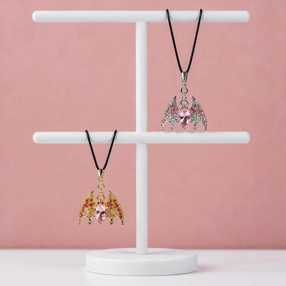 Car Hanging Ornament Rhinestone Bat Charm Halloween Sparkly Car Rearview Mirror Ornament Cute Hanging Accessory for Men Women
