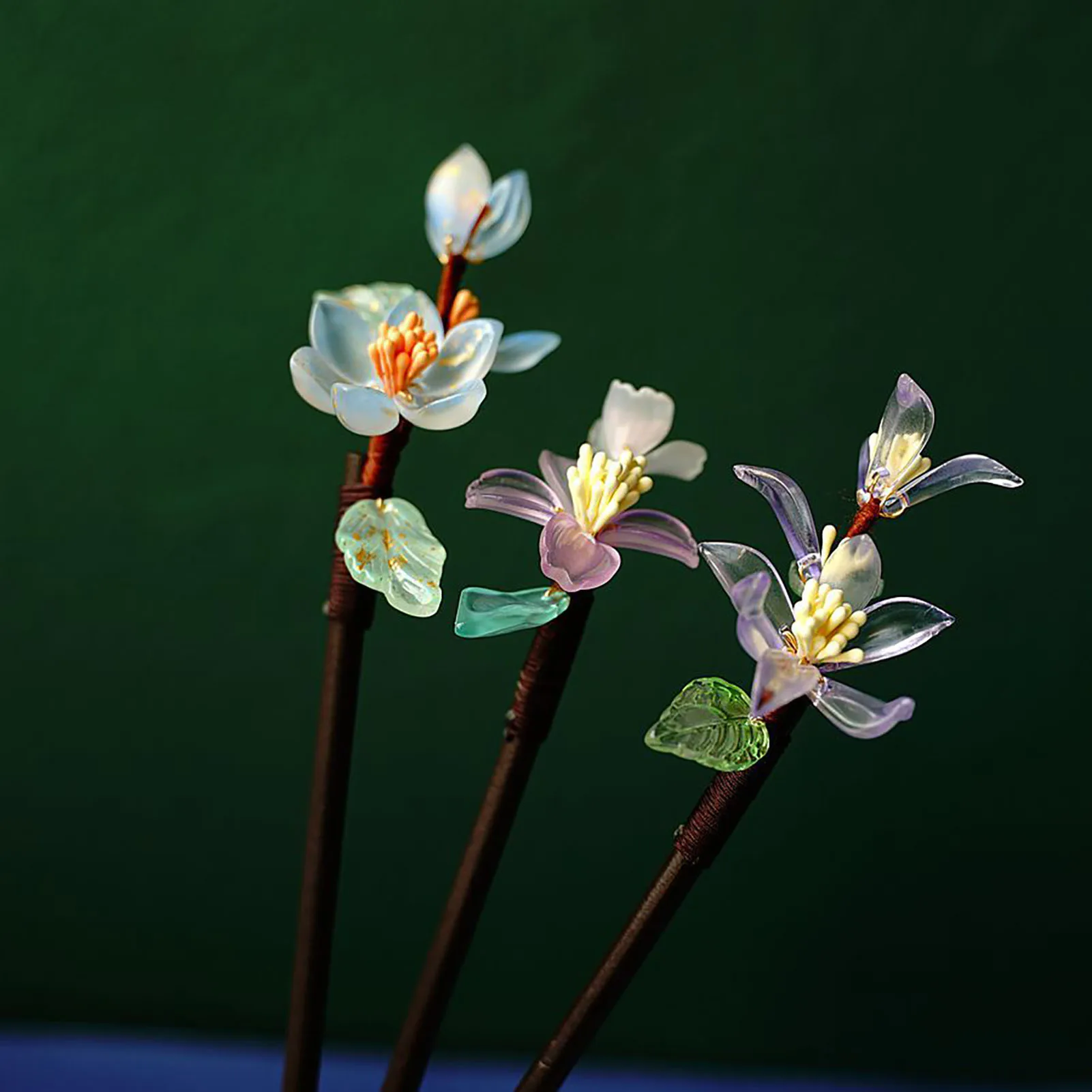 

Vintage Flower Hairpin For Women Elegant Wooden Floral Hair Stick Light Luxury Hanfu Dress Headwear Jewelry Hair Accessories