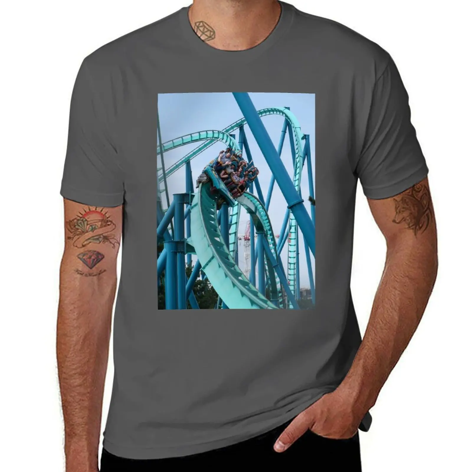 

Canada’s Wonderland T-Shirt Athletic Quick Dry T-Shirt for Men