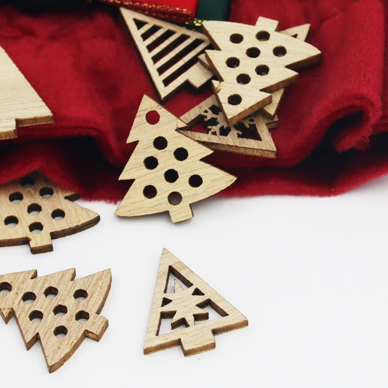 (50 Pieces/pack) 25mm Wooden Christmas Tree Cartoon Decoration Chip Hanging Decoration Hollow Retro DIY Graffiti Wooden Board