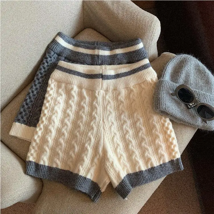 Wedbleser Retro Niche Knitted Yarn Color Blocked Shorts Women Autumn Thick Casual Leggings Korean Style Versatile Shorts Ins