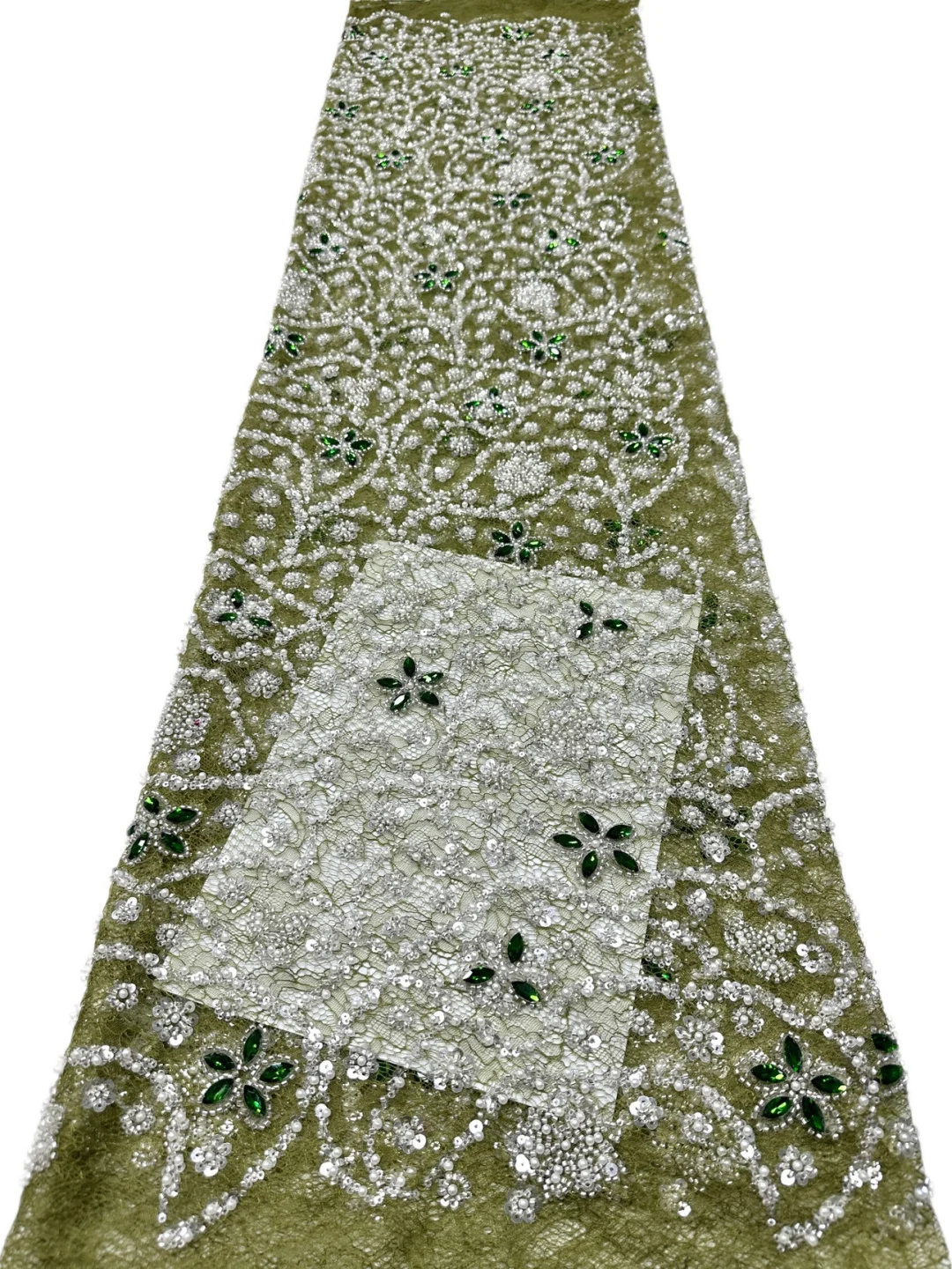 

2026 High Quality Beaded Lace Fabrics for Wedding Fabric Material Bridal Lace with Sequins Luxury African Lace Fabric 5 Yards