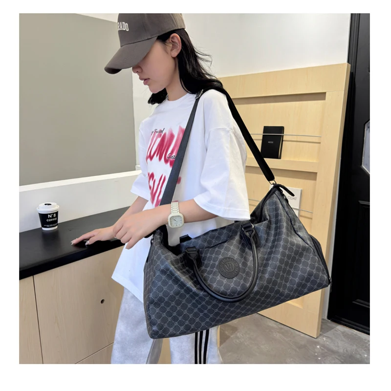 

Fashionable women's large capacity PU fitness travel handbag travel essentials travel bag сумка женская bolsos de mujer