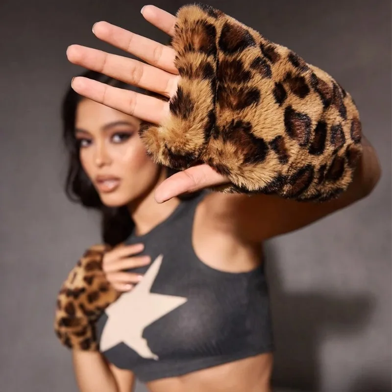 Winter Soft Half Finger Leopard Print Gloves, Fashion Y2K Warm Material Essential for Winter Outdoor Daily Gloves