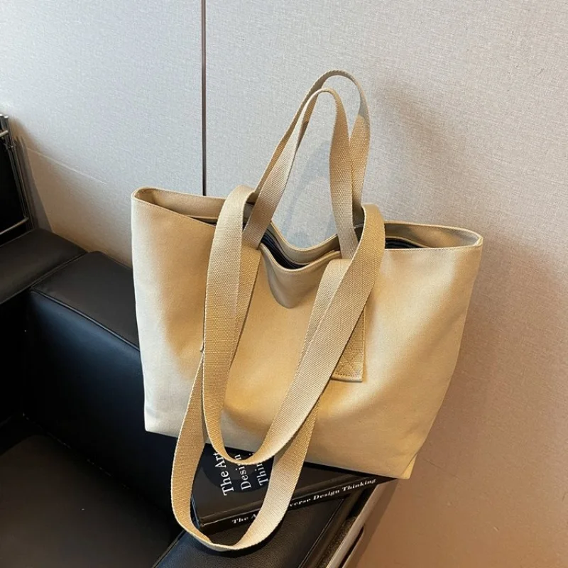 

Элегантная шикарная новинка 2025 года, женская роскошная брендовая кожаная сумка через плечо, известный дизайнер, популярная классическая простая сумка ​