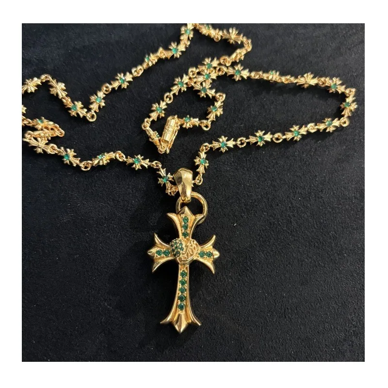 

Gold Green Diamond Peach Heart Cross Luxury Premium Pendant Versatile Cross Chain Body Couple Pendant Necklace