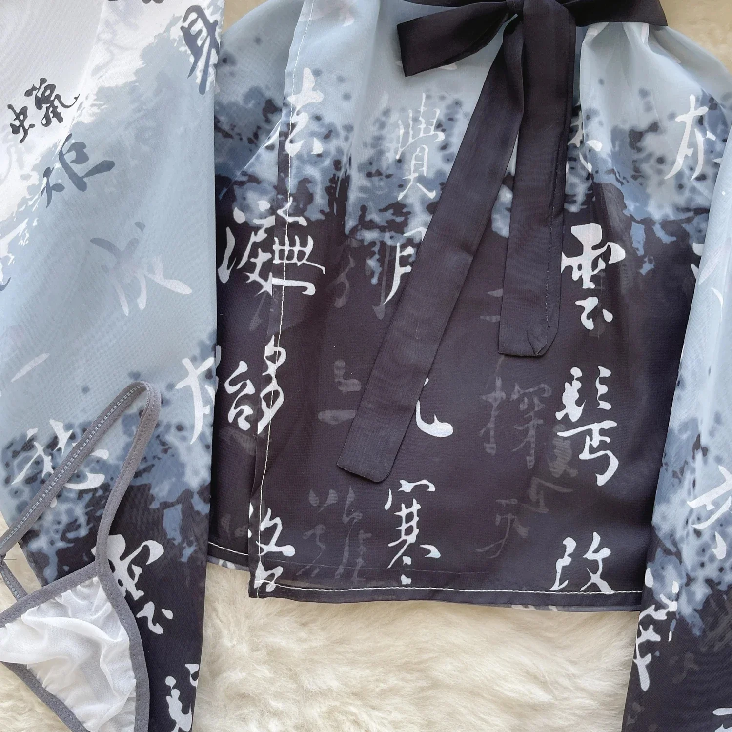 ชุดคลุมอาบน้ำลายกิโมโนญี่ปุ่นแบบโปร่งแสงเล็กน้อย ชุดนอนเซ็กซี่สำหรับผู้หญิง แขนหลวม สไตล์ลำลอง ชุดนอนแบบเสื้อคลุม